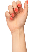 تحميل الصورة إلى عارض المعرض، طلاء أظافر كورال بلاش L 2655 15 مل