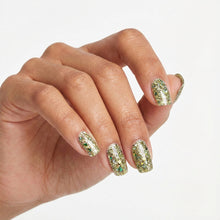 Load image into Gallery viewer, L 2937 Glittery Green Nail Polish – 15ml | High Gloss, Gel Like Finish Sparkling Green Nail Polish | Glitter Green Nail Lacquer