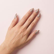 تحميل الصورة إلى عارض المعرض، N3112 – Mystic Fig Gel Polish – 15ml | Long-Lasting, Magnetic Cat-Eye Mauve Purple Nail Polish Gel