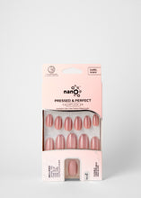 Load image into Gallery viewer, Nano® Emerald Panther Gaze Pressed on Nails - 24pcs with Glue | Instant Gel-Like Shine, Nude Pink Glossy Fake Nails Set
