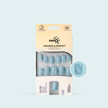 تحميل الصورة إلى عارض المعرض، Nano® Glacier Cat Gleam Pressed on Nails - 24pcs with Glue | Instant Gel-Like Shine, Icy Blue Chrome Fake Nails Set