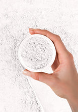 Load image into Gallery viewer, Transparent Acrylic Powder 100gm
